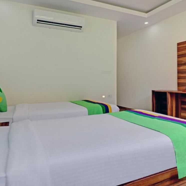 Отели 1-2*, Отели 3*, Палатки