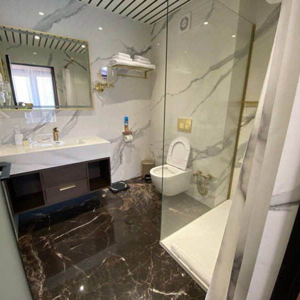 Отели 1-2*, Отели 3*