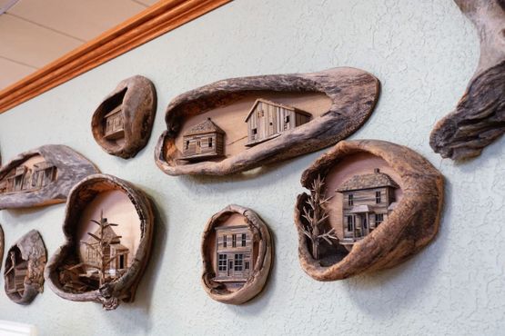 Поделки из окаменелого дерева