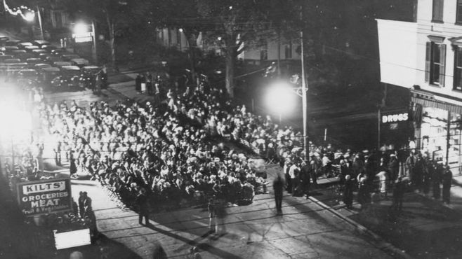 Бесплатный кинопоказ под открытым небом