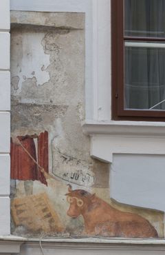 
Настенная
роспись на историческом жилом здании