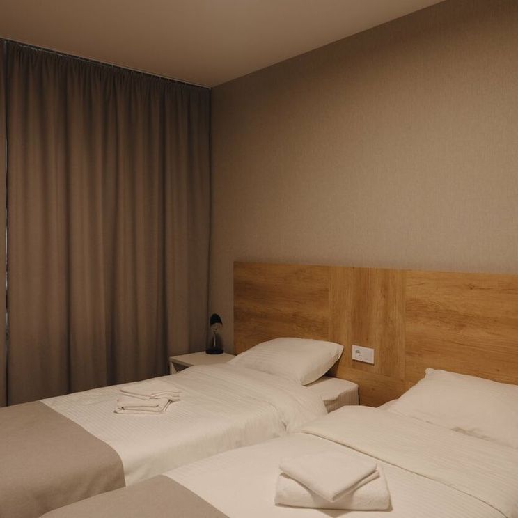 Отели 1-2*, Отели 3*