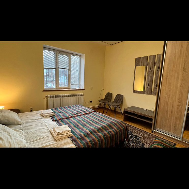 Гостиницы 1-2*, Гостевые домики