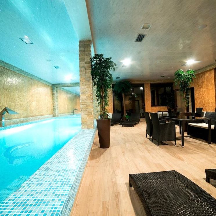 Отели 4*, Отели 5*