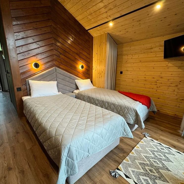 Отели 4*, Глэмпинги