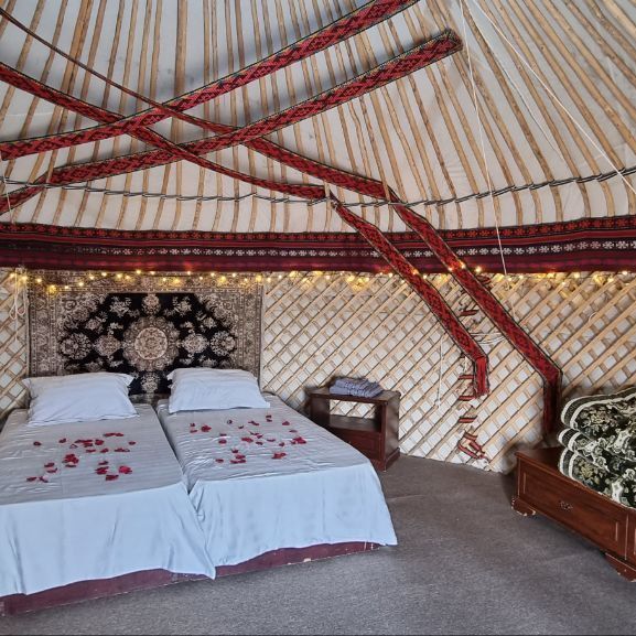 Отели 3*, Бутик-отели, Юрты