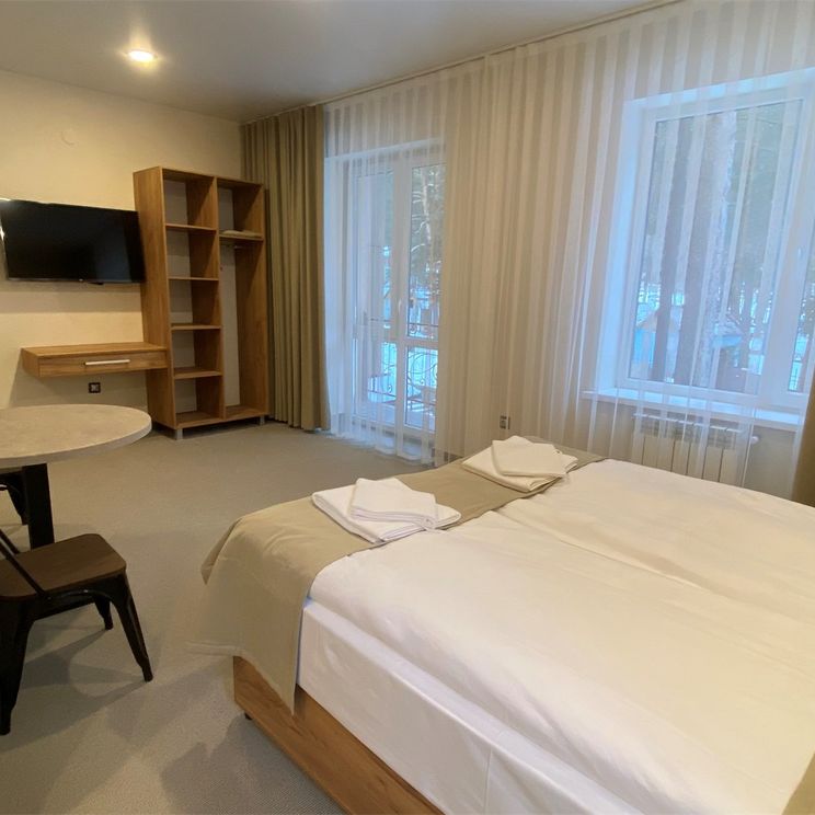 Отели 1-2*, Гостевые домики, Отели 3*, Отели 4*