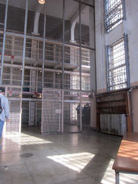 Тюремная библиотека