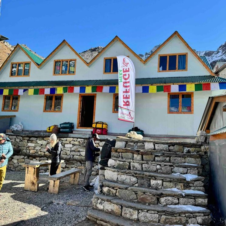 Отели 1-2*, Гостевые домики, Отели 3*, Лоджи