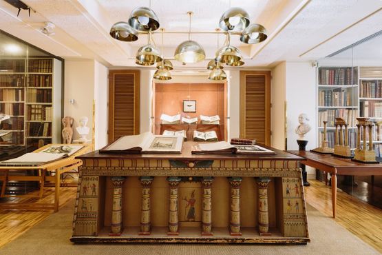 Мебель 1830-х годов в египетском стиле