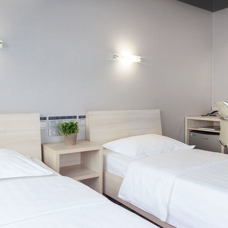 Гостиницы 4*