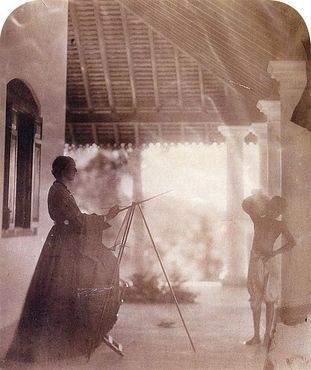 Марианна Норт на Цейлоне, примерно 1877 г.