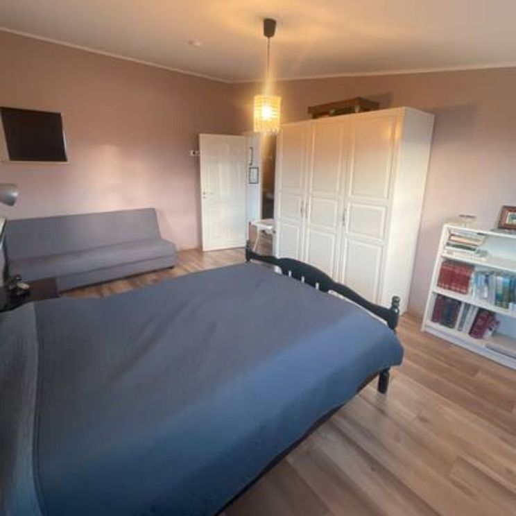 Отели 1-2*, Гостевые домики, Отели 3*, Коттеджи