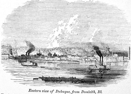 Историческое изображение Дубьюка с дроболитейной башней справа