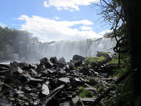 Вид на верхний водопад Мутумуна