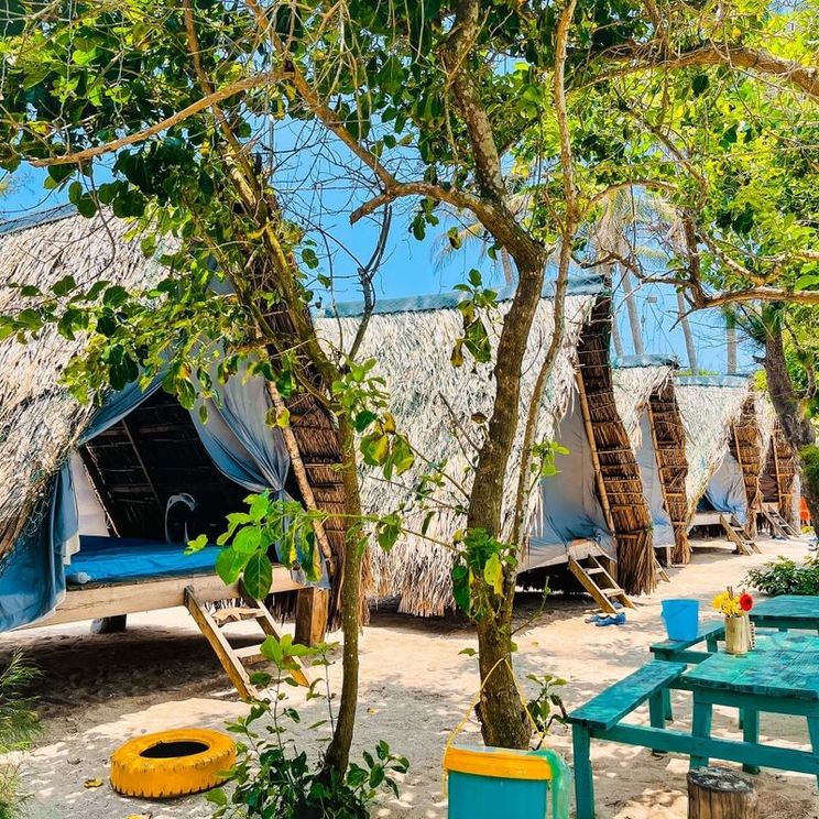 Отели 4*, Бутик-отели, Бунгало, Виллы, Лоджи