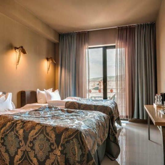 Гостиницы 4*