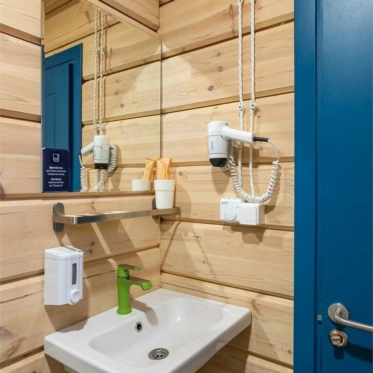 Гостиницы 4*