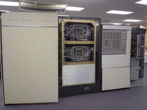 Компьютерный музей System Source 