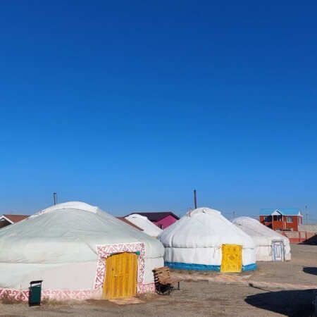 Отели 3*, Юрты