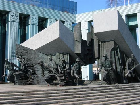 Памятник героям Варшавского восстания