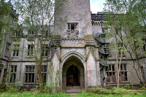 Замок Нуази