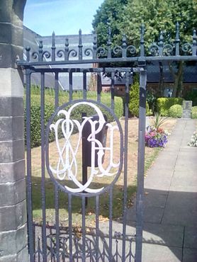 Мемориальная арка «Золотые ворота»