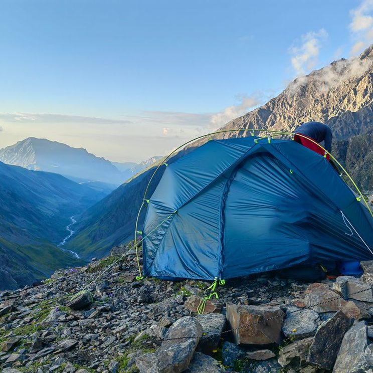 Отели 3*, Палатки