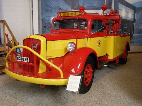«Долгоносик» - пожарная машина 30-х годов