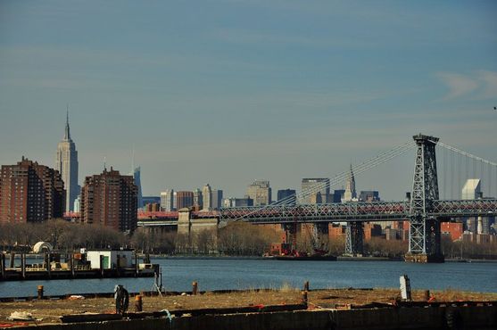 Вид на Манхэттен с Военно-морской верфи
