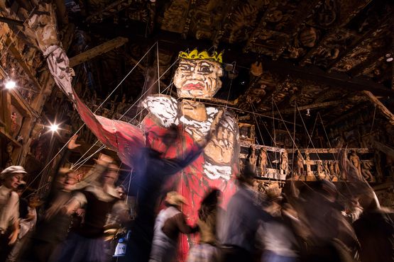 Театр «Брэд энд Паппет»