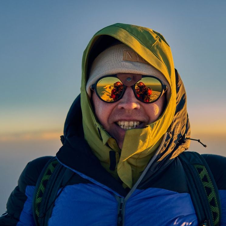 Отели 3*, Палатки