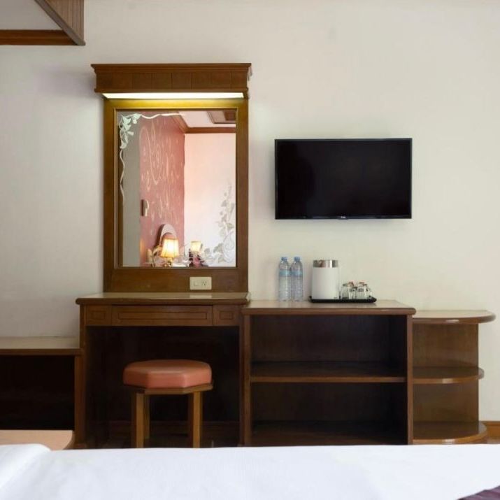 Отели 1-2*, Отели 3*