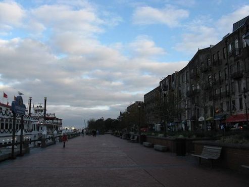 Русакис-Плаза