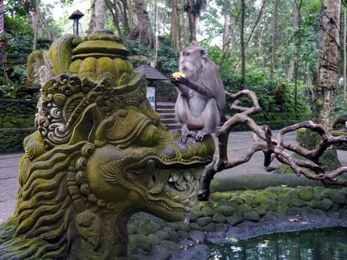 Святилище священного обезьяньего леса