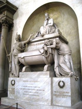 Мемориал во Флоренции. Здесь Данте НЕ захоронен