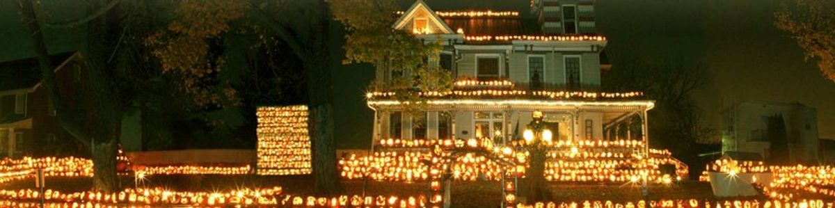 Тыквенный дом на Хэллоуин