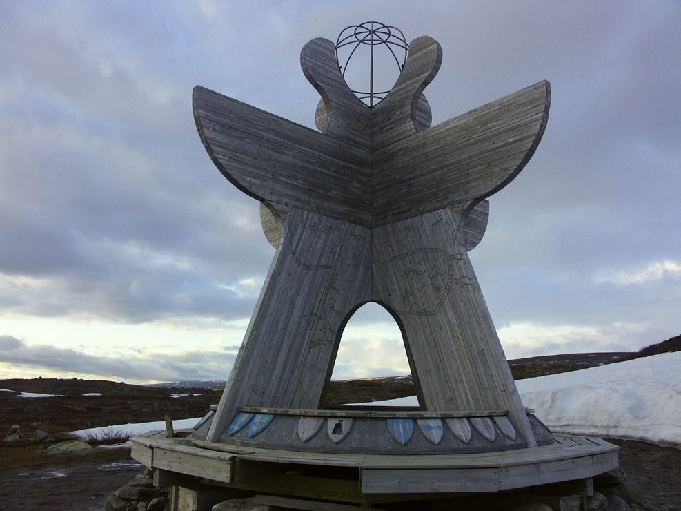 Есть на полярном круге. Музей полярного круга Норвегия. Норвегия Полярный круг. Норвегия Заполярный круг. Центр Полярный круг.