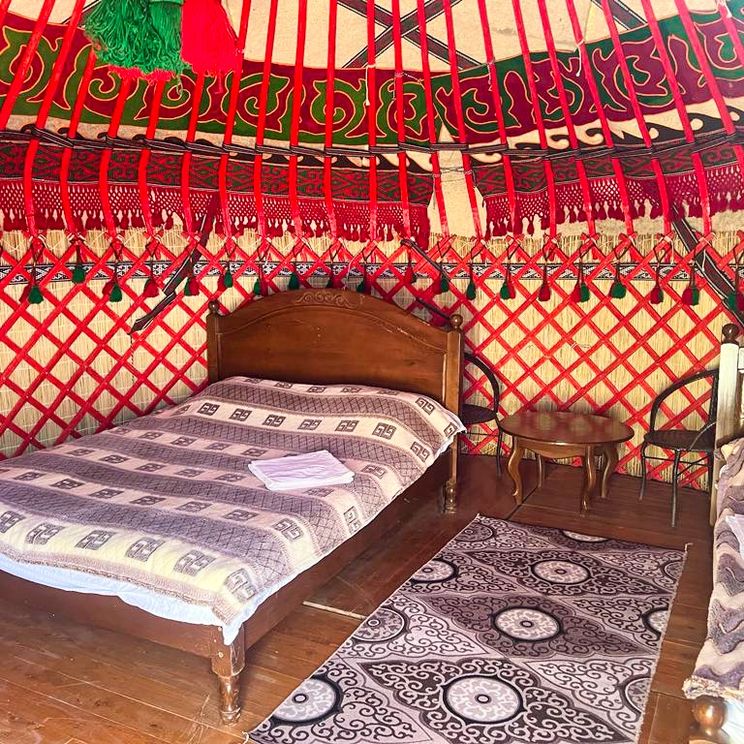 Гостиницы 3*, Юрта