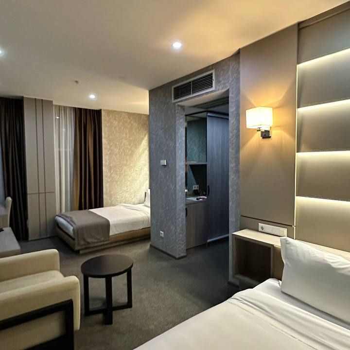 Отели 4*
