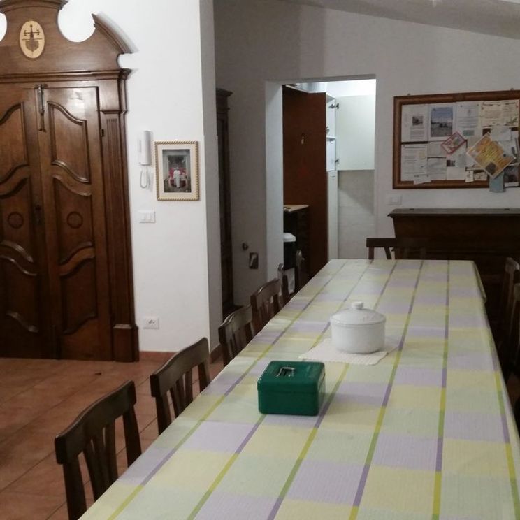 Отели 1-2*, Отели 4*, Апартаменты, Бунгало, Коттеджи, Шале