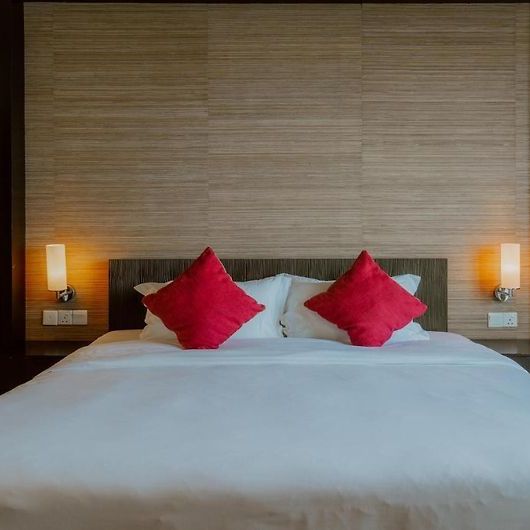 Отели 3*, Отели 4*, Бутик-отели, Палатки