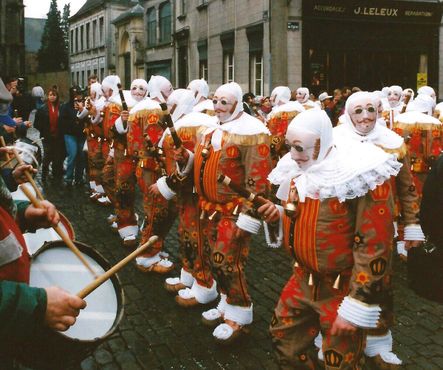 Карнавал в Бенше