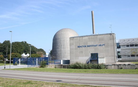 Реактор в университете Делфта