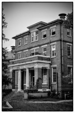 Больничный центр Краунсвилля