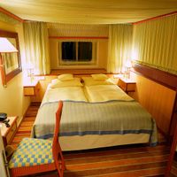 Astoria Grande (27/88)