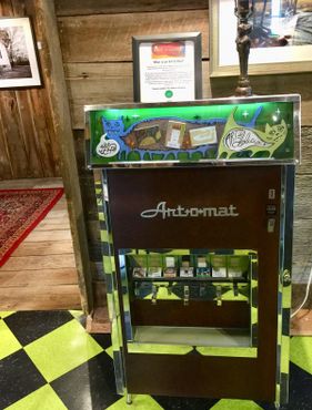 Автомат Art-o-mat.