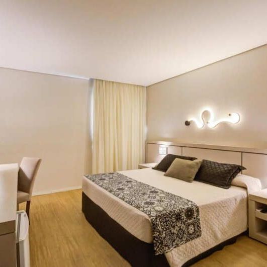 Отели 4*, Хижины, Лоджи