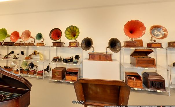 Коллекция грамафонов