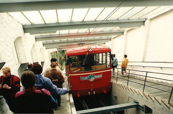 Флёйбанен в 1990-е годы